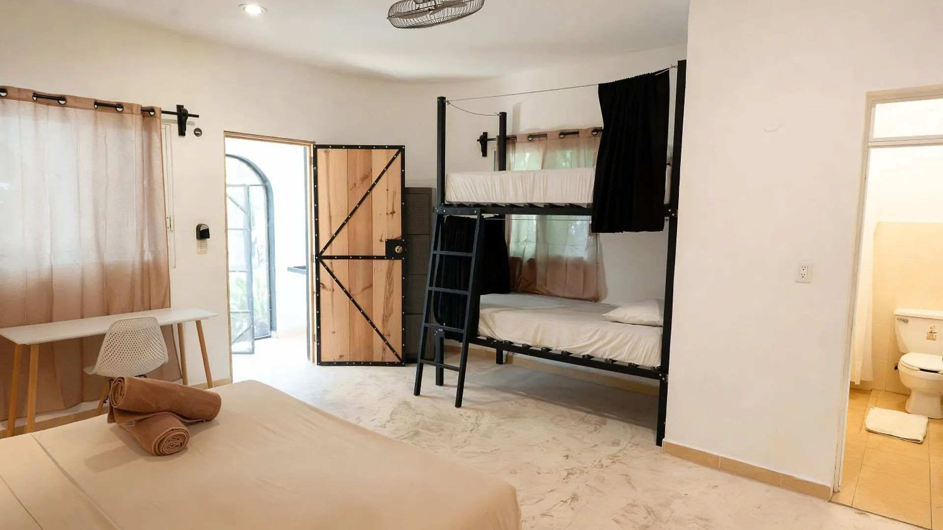 Hostel Oryx Tulum Pueblo